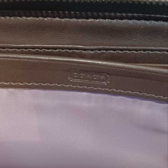 COACH Terry Cloth wallet - Picture 7 of 10